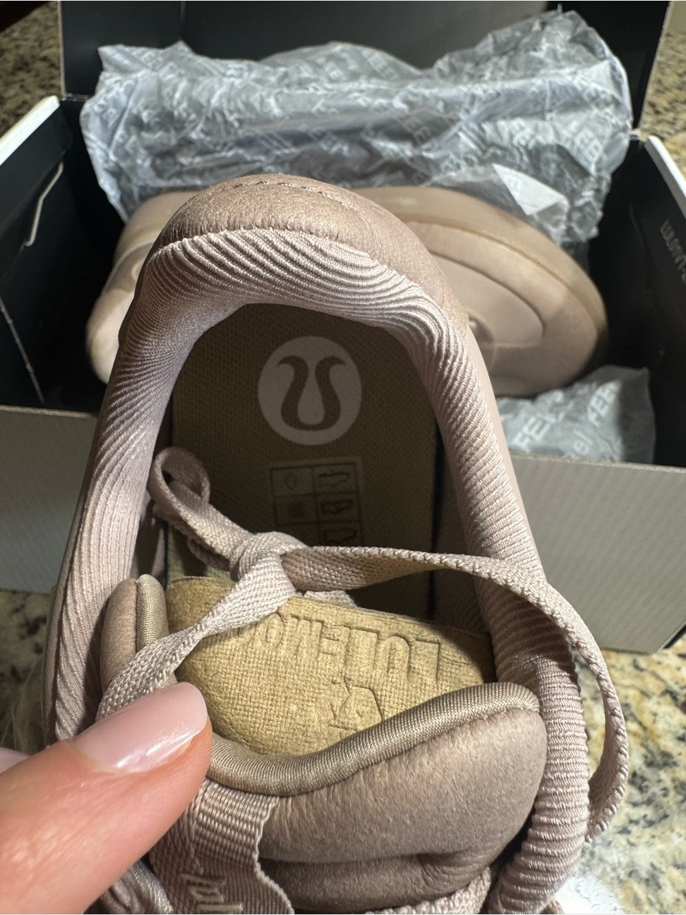 NWT Lululemon athletica Blush Pink Women's Low-Top Lace-Up W Cityverse Sneaker - Picture 6 of 10